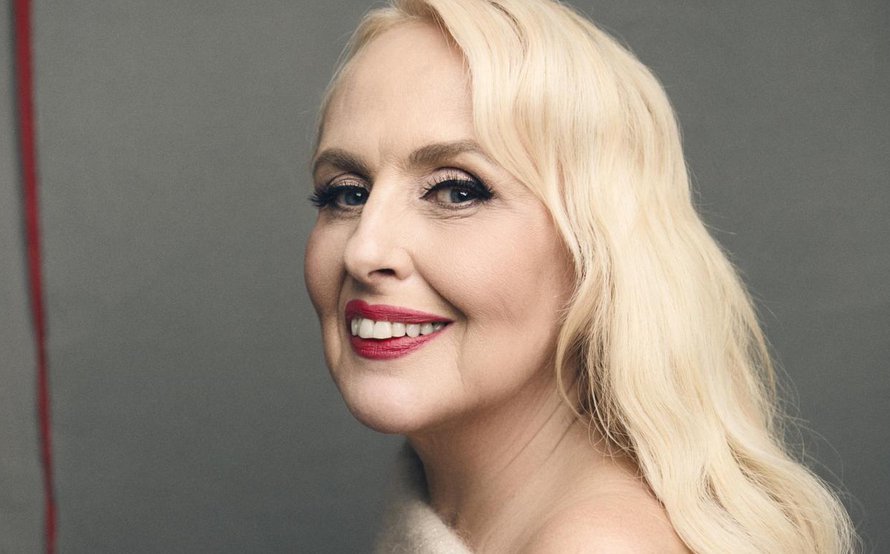 ”Olen yhä yhtä hullunrohkea kuin aloittaessani 18-vuotiaana”, Maarit sanoo.