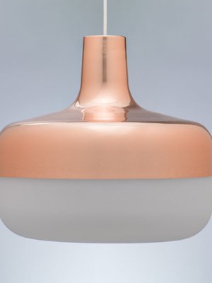 Vau mik&auml; pakkaus! Haluan Korona-valaisimen riippumaan makuuhuoneen kattoon. Harri Koskisen suunnittelemassa valaisimessa on ajaton muoto ja tunnelma 655 e, Valoarte.fi.