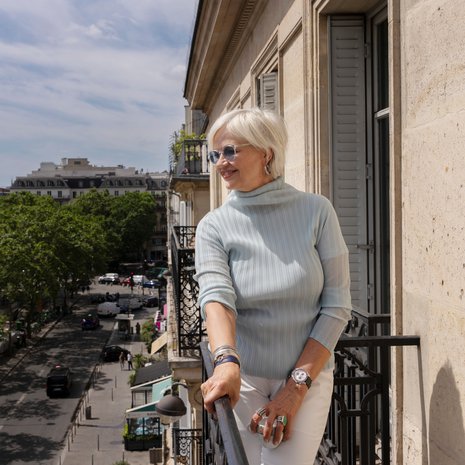 Tarja rakastaa ajattomia Chanelia ja Hermèsiä. "Minut on kasvatettu arvostamaan vaatteiden kestävyyttä. Maksan siitä mieluusti vähän enemmän, enkä osta koskaan mitään pitääkseni sitä vain kerran."