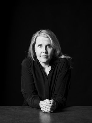 Alli Haapasalo sanoo, että oli oikea päätös luoda uraa Suomessa. Hän on saanut tehdä omaehtoisia elokuvia.