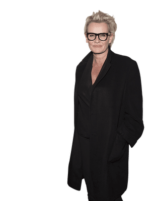 Eva Dahgren iloitsee siitä, että moni ruotsalainen maahanmuuttaja on opetellut kieltä kuuntelemalla hänen laulujaan. 