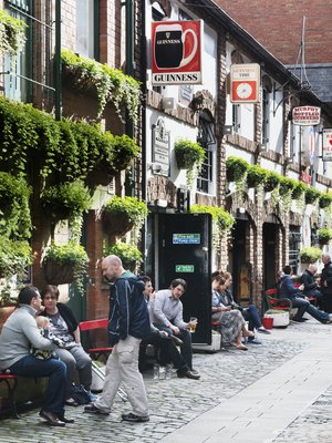 Belfastissa tunnelma on rento.