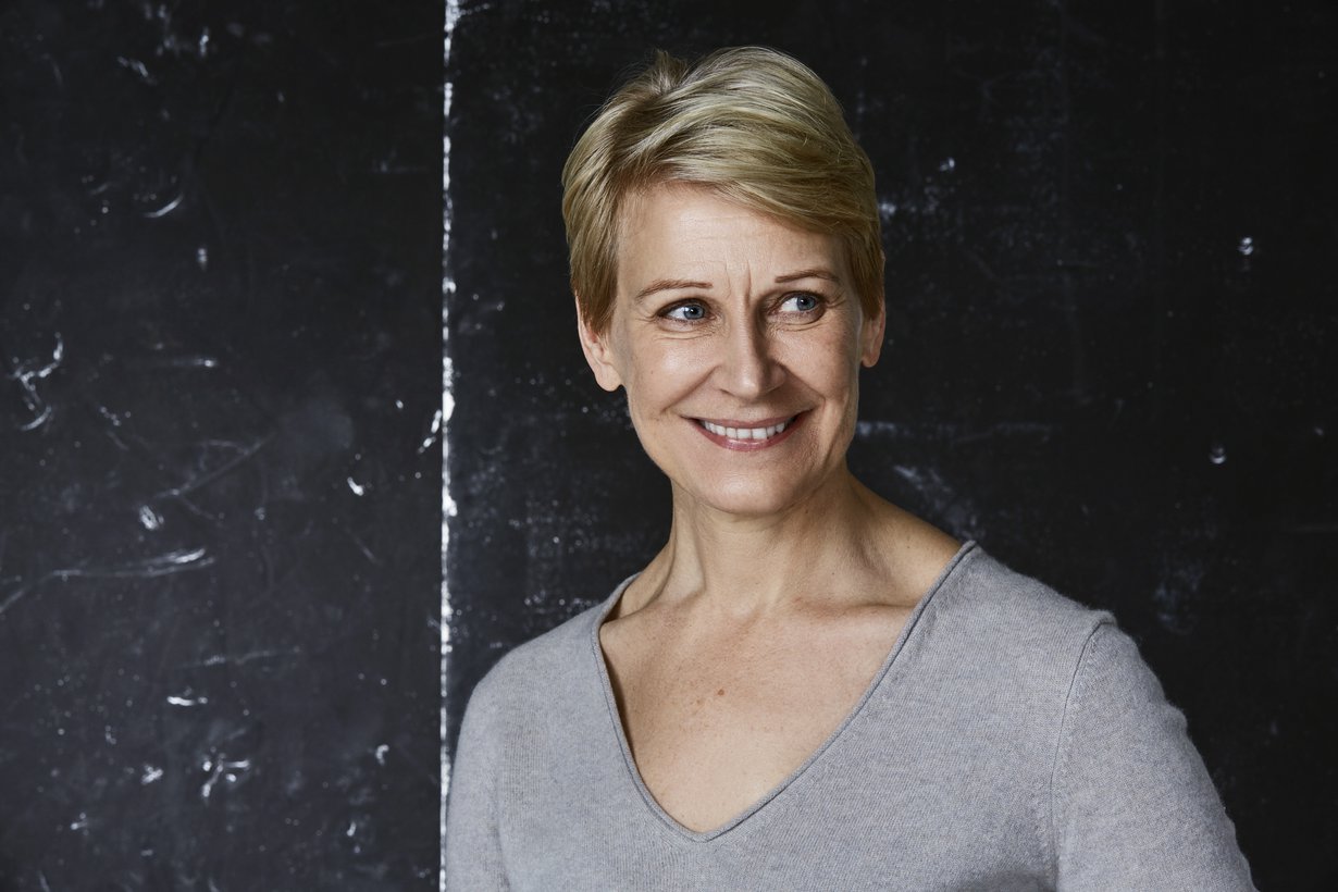 Leena Harkimon, 52, suosikit kauneudenhoidossa ovat Alorée-ihonhoitosarjan puhdistustuotteet ja Kanebo Sensai 38 -ripsiväri.