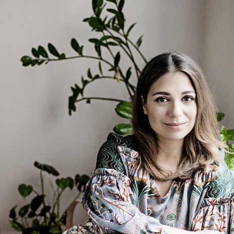 Kapellimestari Dalia Stasevska johtaa lokakuussa BBC:n sinfoniaorkesteria Barbican Hallissa Lontoossa. ”Englanti on poliittisesti todella repeytynyt, mutta musiikin äärellä kaikki voivat tulla toimeen keskenään.”