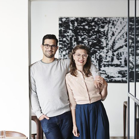 Ravintoloitsija Luka Balać ja kuvataiteilija Heta Kuchka luovat Punavuoressa makuelämyksiä  ja taidetta.