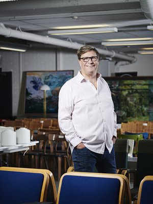 Meklari Mika Sirén osti Huutokauppa Helanderin vuonna 2012.