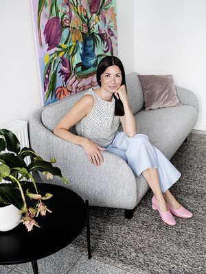 Annaleena Hämäläinen jatkaa Hakolan luovana johtajana isänsä ja isoisänsä elämäntyötä.