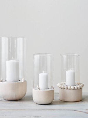 Saila Malilan ja Pauliina Aarikan lyhtyuutuudet, pienet 98 e ja iso 155 e, Aarikka.