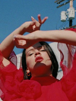 Minulle iloa tuo esimerkiksi katalonialaisen Rosalían  musiikki ja tyyli.