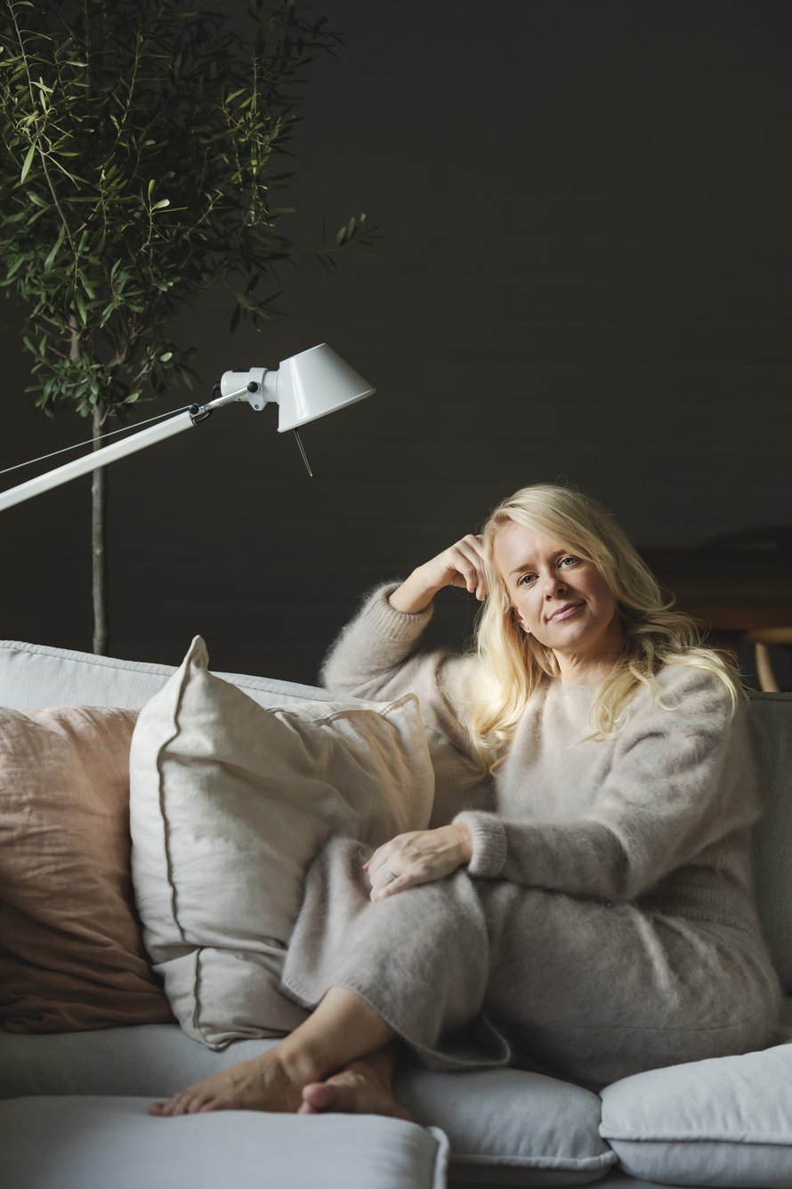Yrittäjä Johanna Laaksomaan bisnes tuo valoa kaamosaikaan. Nykyään hänen tuoksukynttilänsä ovat myös vientituote. "Tuote on hyvä, mutta yrittäjyys on aina myös tuuripeliä."
