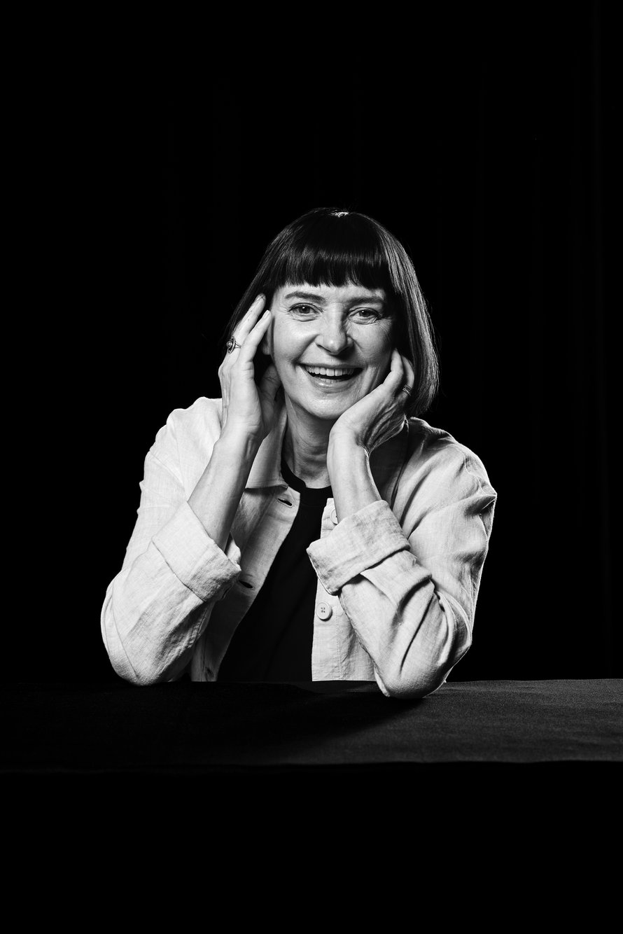 Anne harrastaa meditaation ja tiibetiläisen joogan lisäksi hiphop-tanssia ja elokuvia - etenkin japanilaisia ja korealaisia.